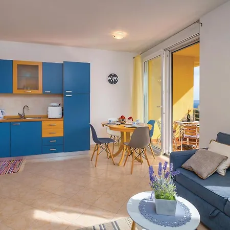 Stunning In With House Sea View *